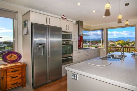 Photo of property in 10 Coutts Place, Mapua, 7005