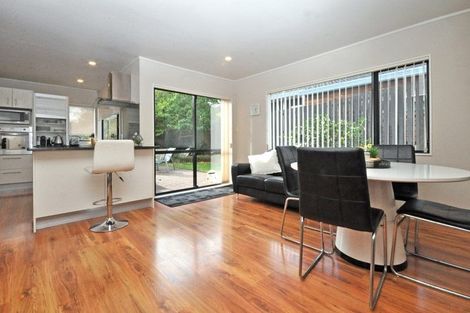 Photo of property in 1/8 Mandica Place, Sunnynook, Auckland, 0632