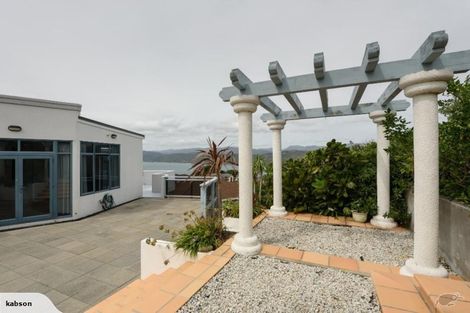 Photo of property in 12 Signallers Grove, Strathmore Park, Wellington, 6022