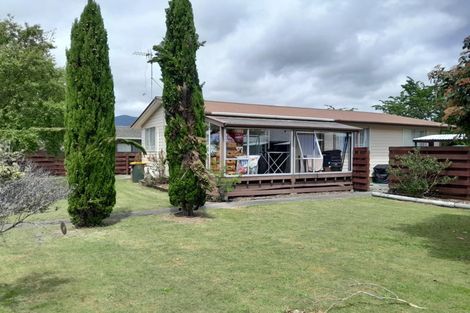 Photo of property in 9 Cypress Grove, Paraparaumu, 5032
