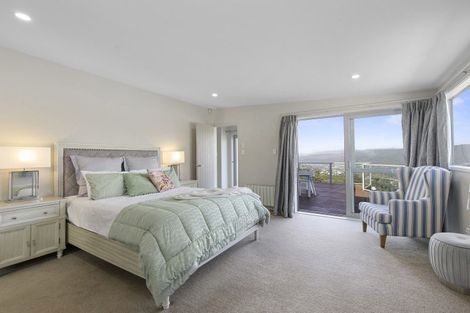 Photo of property in 34 Arahiwi Grove, Tirohanga, Lower Hutt, 5010