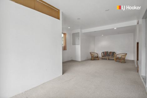 Photo of property in 9 Featherston Street, Macandrew Bay, Dunedin, 9014