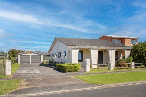 Photo of property in 15 Pemberton Crescent, Greerton, Tauranga, 3112