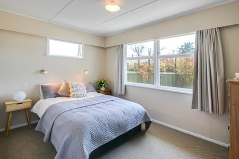 Photo of property in 4 O'dowd Road, Taradale, Napier, 4112