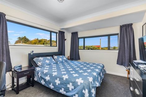 Photo of property in 2 Seascape View, Paremata, Porirua, 5024