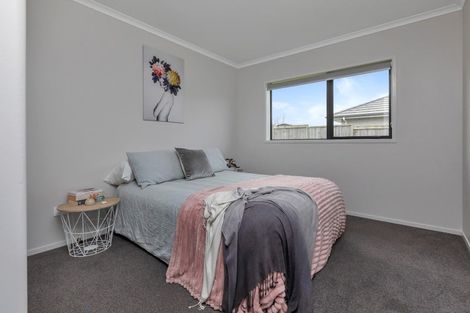 Photo of property in 13 Olney Court, One Tree Point, 0118