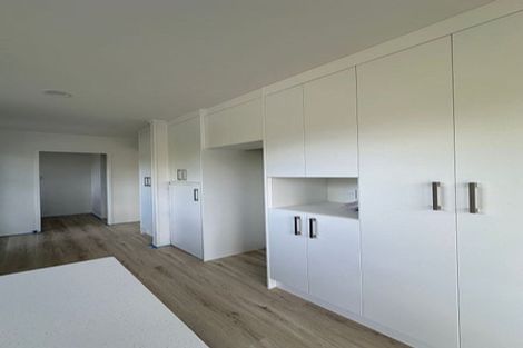 Photo of property in 32 Vandeleur Avenue, Birkdale, Auckland, 0626