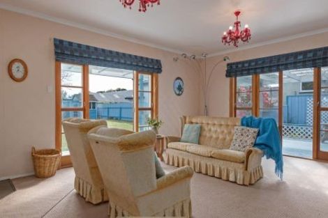 Photo of property in 10 Jensen Street, Hokowhitu, Palmerston North, 4410