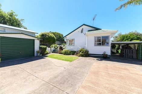 Photo of property in 1/41 Yeovil Road, Te Atatu Peninsula, Auckland, 0610