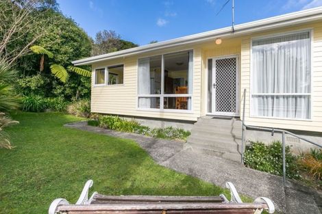 Photo of property in 5 Silverbirch Grove, Churton Park, Wellington, 6037