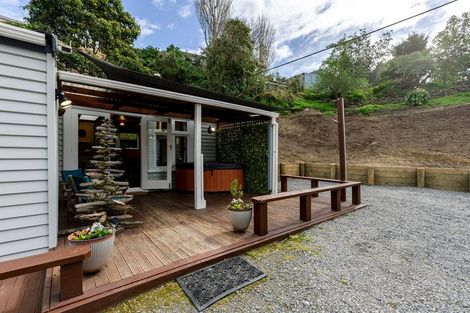 Photo of property in 97 Renown Road, Raumati South, Paraparaumu, 5032