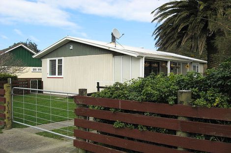 Photo of property in 39 Parenga Street, Wainuiomata, Lower Hutt, 5014