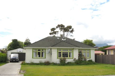 Photo of property in 3 Watson Street, Westport, 7825