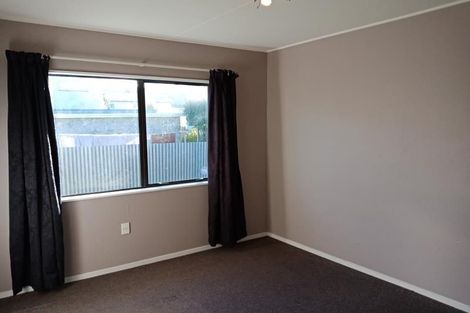 Photo of property in 2/61 Wakefield Street, Alicetown, Lower Hutt, 5010