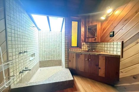 Photo of property in 7b The Esplanade, Eastern Beach, Auckland, 2012