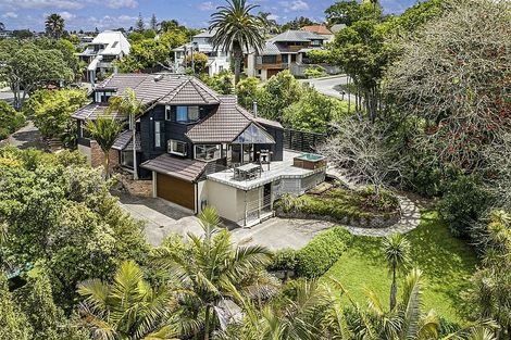 Photo of property in 7 View Road, Campbells Bay, Auckland, 0630