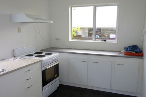Photo of property in 2/27 Brandon Road, Glen Eden, Auckland, 0602