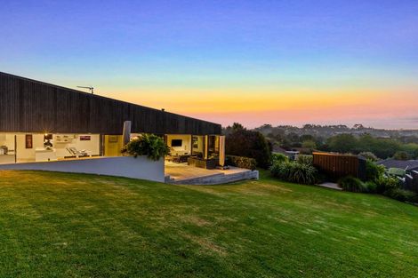 Photo of property in 53 Freshfields Road, Waimauku, 0812