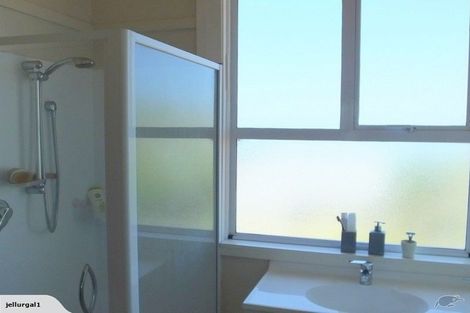 Photo of property in 35 Wharfe Street, South Hill, Oamaru, 9400