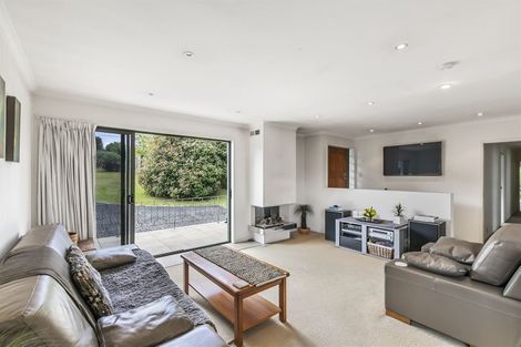 Photo of property in 38a Sunnynook Road, Sunnynook, Auckland, 0620