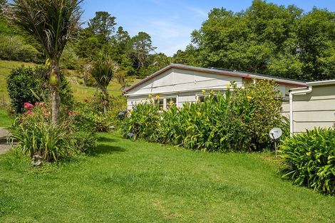 Photo of property in 32 Smith Road, Matakana, Warkworth, 0985