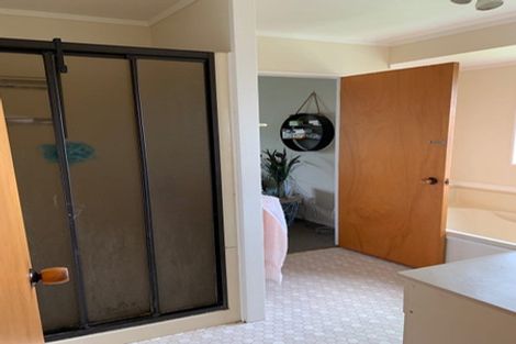 Photo of property in 23 Sandgate Avenue, Botany Downs, Auckland, 2010