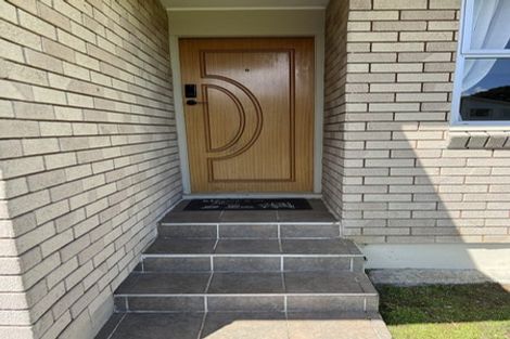 Photo of property in 41 Thornlow Street, Glendene, Auckland, 0602