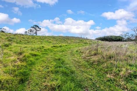 Photo of property in 511e West Coast Road, Glen Eden, Auckland, 0602