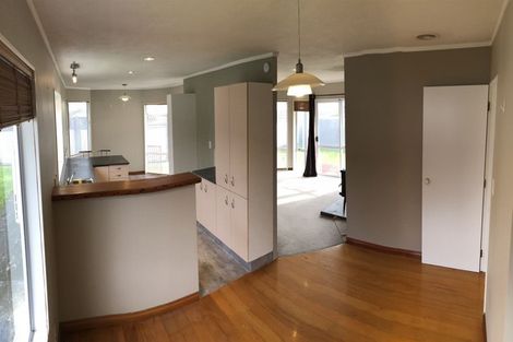 Photo of property in 26 Glen Road, Stokes Valley, Lower Hutt, 5019