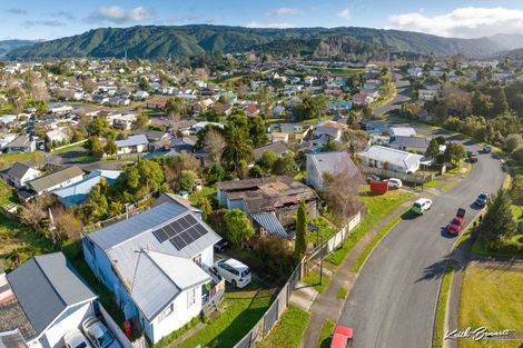 Photo of property in 14 Gentian Street, Timberlea, Upper Hutt, 5018