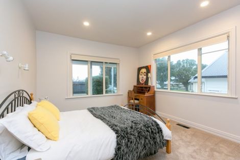 Photo of property in 18 Record Street, Fitzroy, New Plymouth, 4312