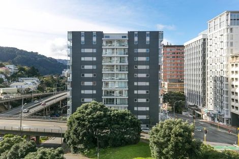 Photo of property in Montreaux Apartments, 9g/164 The Terrace, Wellington Central, Wellington, 6011