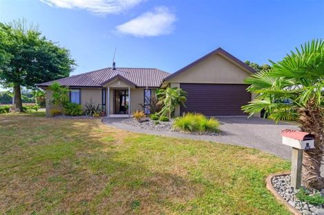 Photo of property in 2 Caulfield Place, Pukehangi, Rotorua, 3015