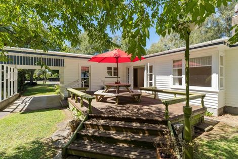 Photo of property in 1 Trent Street, Rongotea, 4476