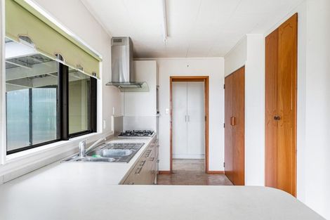 Photo of property in 73 Wiseley Road, West Harbour, Auckland, 0618