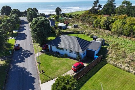 Photo of property in 6 Larsen Street, Cape Foulwind, Westport, 7892