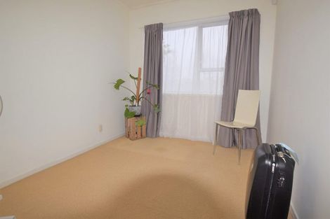 Photo of property in 1/33 Blacklock Avenue, Henderson, Auckland, 0612