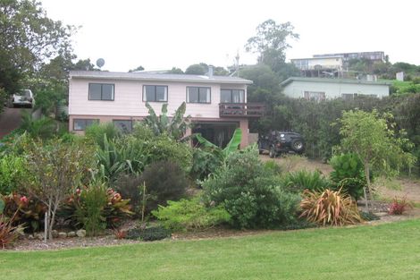 Photo of property in 17 Tetley Road, Surfdale, Waiheke Island, 1081