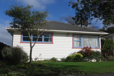 Photo of property in 37 Wai-iti Crescent, Woburn, Lower Hutt, 5010