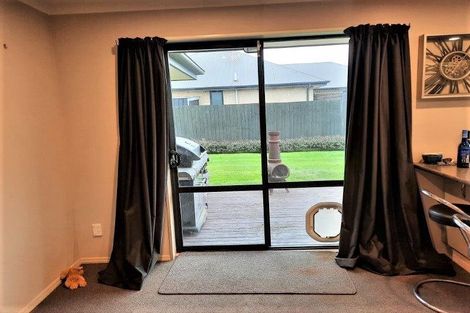 Photo of property in 12a Pentecost Road, Rangiora, 7400