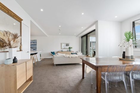 Photo of property in 201/8a Lake Pupuke Drive, Takapuna, Auckland, 0622