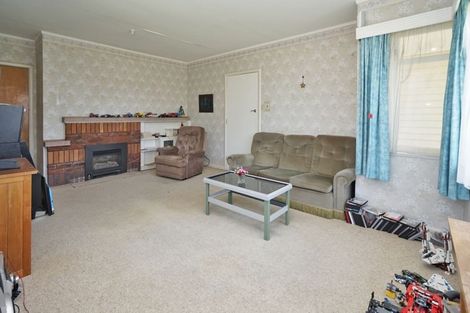 Photo of property in 24 Oxford Street, Fairfield, Hamilton, 3214