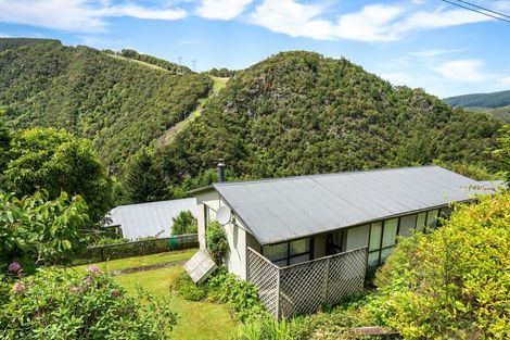 Photo of property in 8 Morepork Lane, Waipori Falls, Outram, 9073