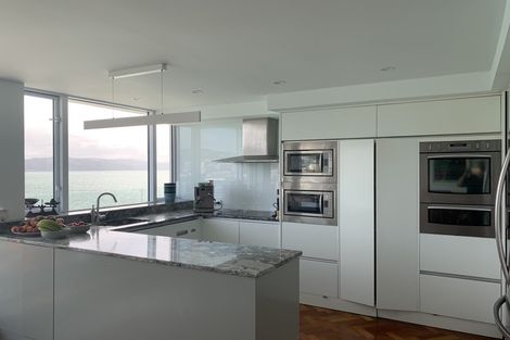Photo of property in Oriana Apartments, 248 Oriental Parade, Oriental Bay, Wellington, 6011