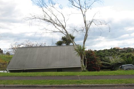 Photo of property in 34 Cumberland Crescent, Welcome Bay, Tauranga, 3112