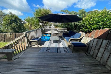 Photo of property in 2 Bryers Place, Bayview, Auckland, 0629