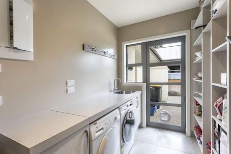 Photo of property in 32 Tirohanga Road, North Taieri, Mosgiel, 9092