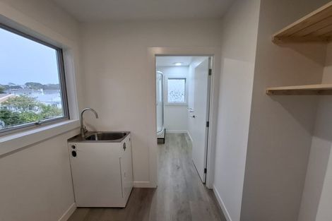 Photo of property in 33 Fulford Street, New Plymouth, 4310