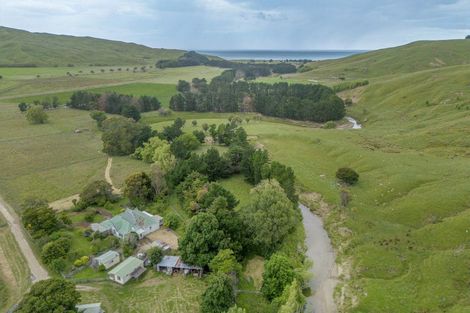 Photo of property in 768 Herbertville Road, Herbertville, Dannevirke, 4970