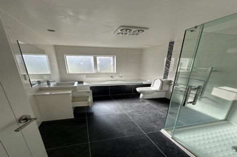 Photo of property in 72 Harrowglen Drive, Northcross, Auckland, 0630